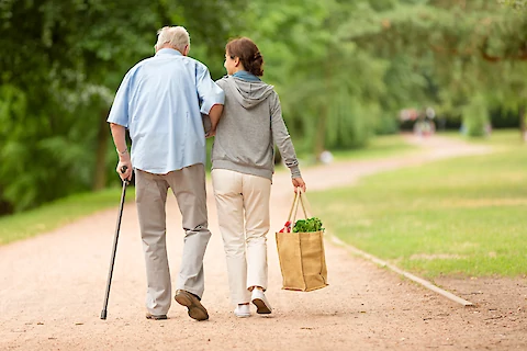 5 Ways to Show Appreciation to a Caregiver