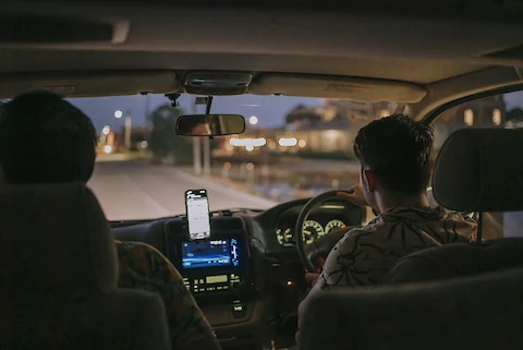 How to Find Local Drivable Holiday Light Displays for the Whole Family