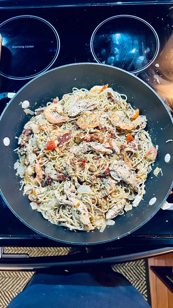 January’s Dish of the Month is chicken and shrimp scampi with sundried tomatoes! I am going to have to add this to my shopping list. Yum!!