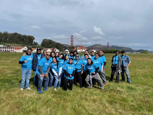 This past Saturday, our teams from Senior Helpers of the Peninsula and Senior Helpers of Contra Costa proudly participated in Moving Day San Francisco — a powerful event hosted by the Parkinson's Foundation
