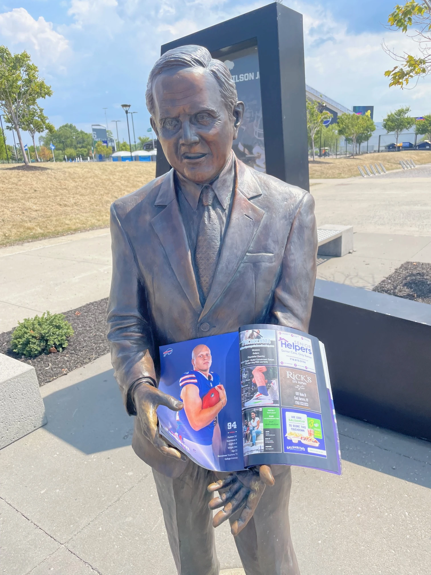 Next time you're at Highmark Stadium in Orchard Park, NY- make sure you check out Senior Helpers in the Buffalo Bills Yearbook! GO BILLS!!!